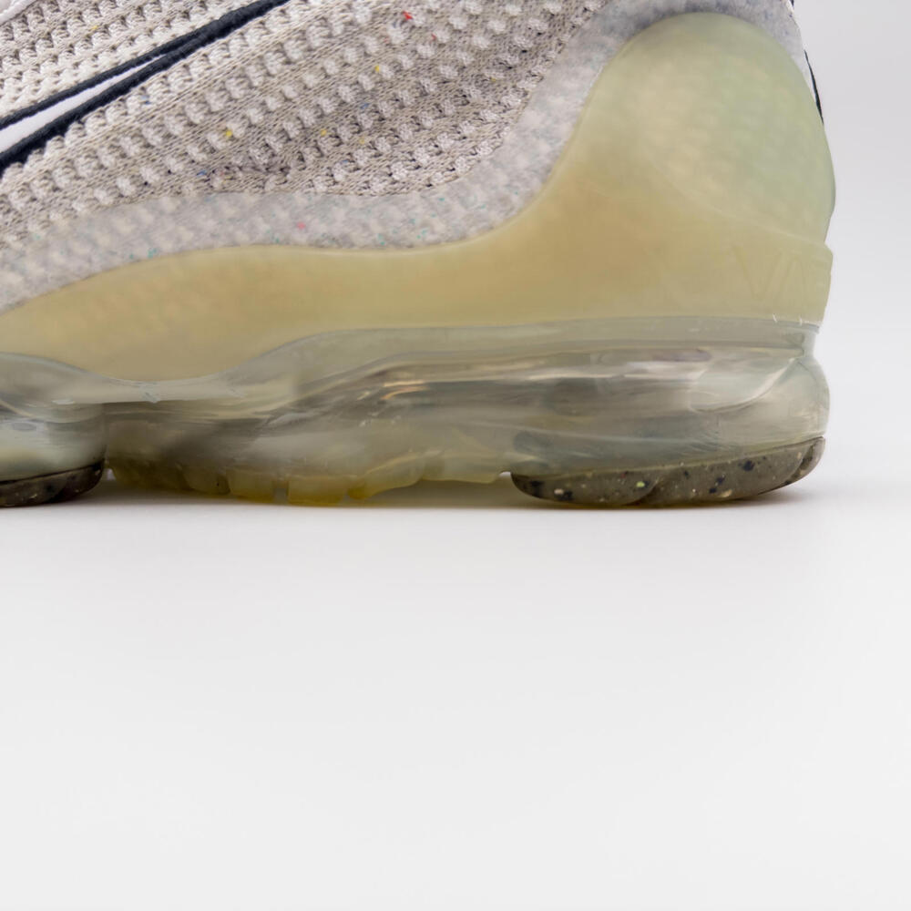 Nike Air VaporMax 2021 Flyknit Mens 'Monochrome' Size 12 - Picture 13 of 15